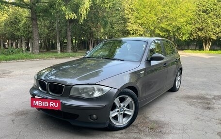 BMW 1 серия, 2007 год, 610 000 рублей, 2 фотография