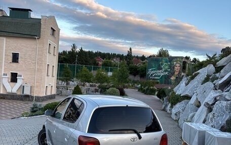 Toyota Vitz, 2002 год, 380 000 рублей, 2 фотография