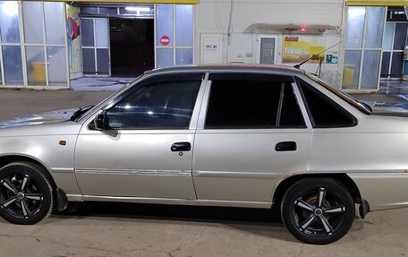 Daewoo Nexia I рестайлинг, 2011 год, 240 000 рублей, 2 фотография