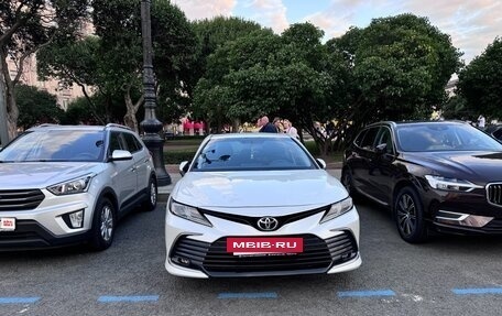 Toyota Camry, 2021 год, 2 572 000 рублей, 3 фотография