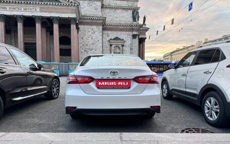 Toyota Camry, 2021 год, 2 572 000 рублей, 12 фотография