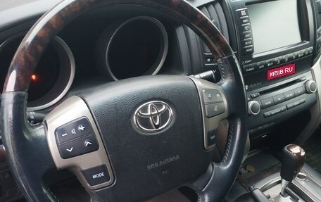 Toyota Land Cruiser 200, 2010 год, 3 000 000 рублей, 6 фотография
