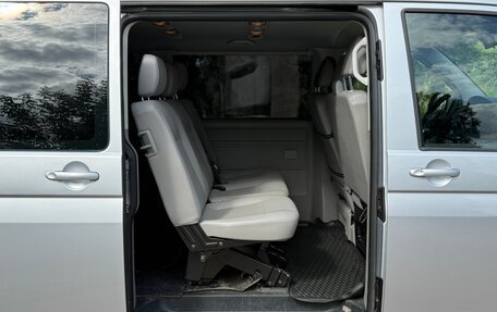 Volkswagen Caravelle T5, 2012 год, 1 990 000 рублей, 11 фотография