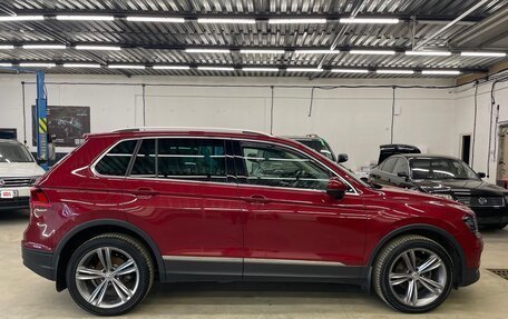 Volkswagen Tiguan II, 2018 год, 2 290 000 рублей, 5 фотография
