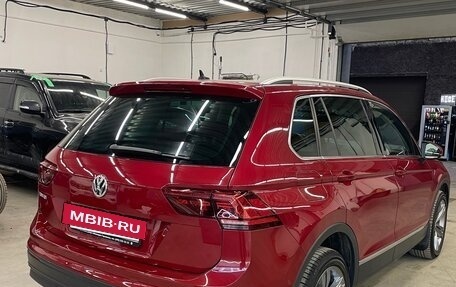 Volkswagen Tiguan II, 2018 год, 2 290 000 рублей, 6 фотография