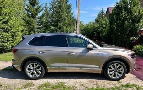 Volkswagen Touareg III, 2018 год, 5 557 000 рублей, 4 фотография