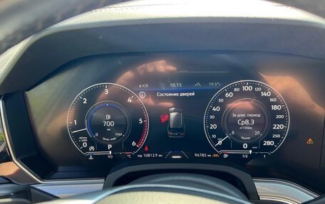 Volkswagen Touareg III, 2018 год, 5 557 000 рублей, 10 фотография