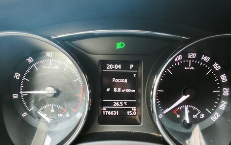 Skoda Superb III рестайлинг, 2012 год, 1 450 000 рублей, 10 фотография
