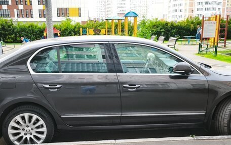 Skoda Superb III рестайлинг, 2012 год, 1 450 000 рублей, 14 фотография