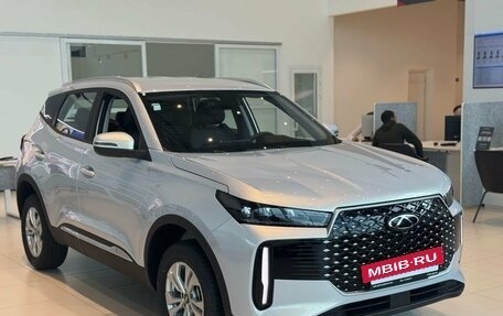 Chery Tiggo 4 I рестайлинг, 2025 год, 1 999 000 рублей, 3 фотография