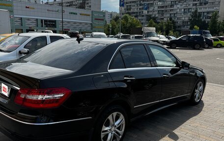 Mercedes-Benz E-Класс, 2011 год, 2 200 000 рублей, 3 фотография