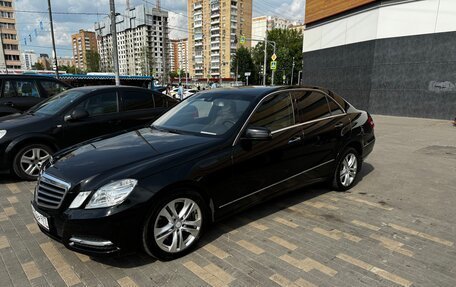 Mercedes-Benz E-Класс, 2011 год, 2 200 000 рублей, 7 фотография