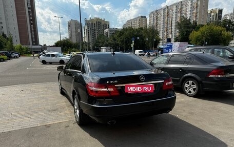 Mercedes-Benz E-Класс, 2011 год, 2 200 000 рублей, 5 фотография