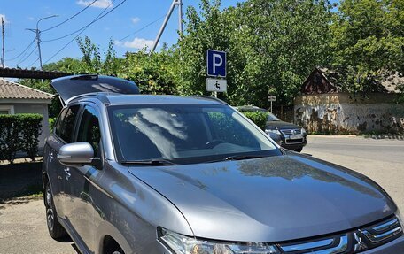 Mitsubishi Outlander III рестайлинг 3, 2012 год, 1 400 000 рублей, 2 фотография