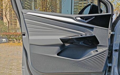 Volkswagen ID.4, 2022 год, 2 200 000 рублей, 11 фотография