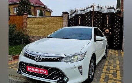 Toyota Camry, 2015 год, 1 790 000 рублей, 1 фотография