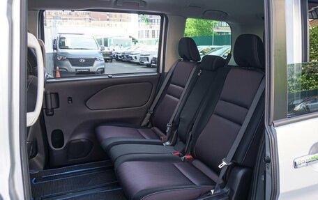 Nissan Serena IV, 2016 год, 1 797 000 рублей, 7 фотография