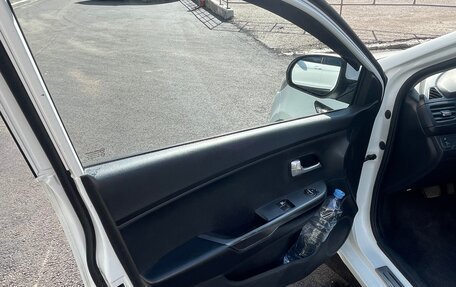 KIA Rio III рестайлинг, 2012 год, 800 000 рублей, 9 фотография