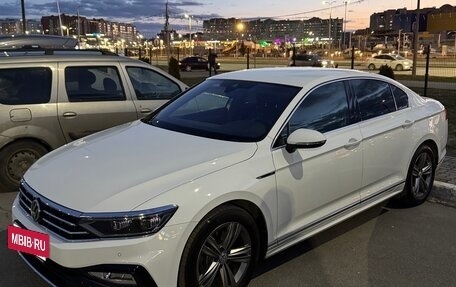 Volkswagen Passat B8 рестайлинг, 2019 год, 2 810 000 рублей, 6 фотография