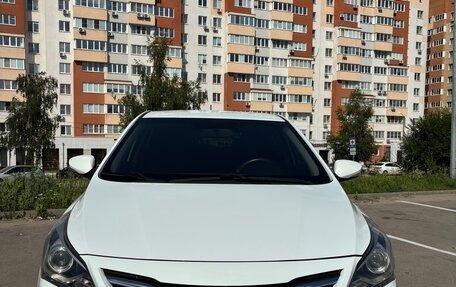 Hyundai Solaris II рестайлинг, 2014 год, 1 170 000 рублей, 2 фотография