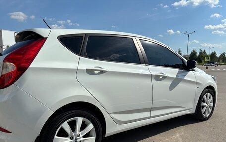 Hyundai Solaris II рестайлинг, 2014 год, 1 170 000 рублей, 11 фотография