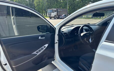 Hyundai Solaris II рестайлинг, 2014 год, 1 170 000 рублей, 19 фотография
