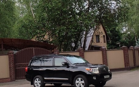 Toyota Land Cruiser 200, 2012 год, 3 170 000 рублей, 2 фотография