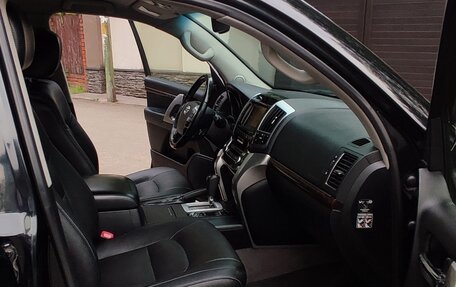 Toyota Land Cruiser 200, 2012 год, 3 170 000 рублей, 4 фотография