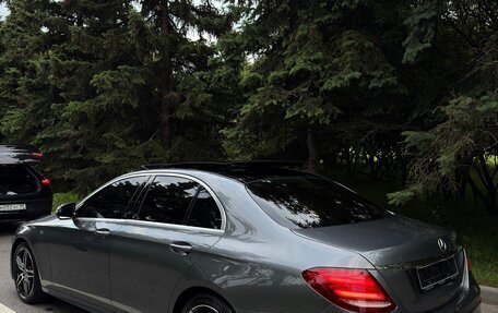 Mercedes-Benz E-Класс, 2016 год, 2 850 000 рублей, 4 фотография