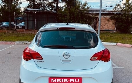 Opel Astra J, 2014 год, 930 000 рублей, 4 фотография