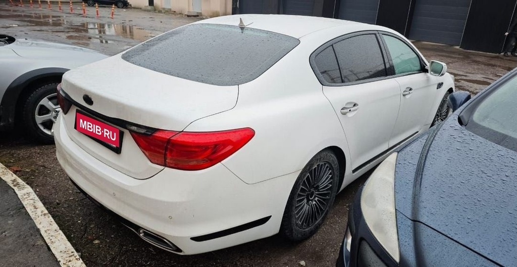 KIA Quoris I, 2013 год, 850 000 рублей, 2 фотография