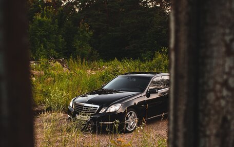 Mercedes-Benz E-Класс, 2012 год, 1 250 000 рублей, 2 фотография