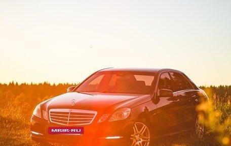 Mercedes-Benz E-Класс, 2012 год, 1 250 000 рублей, 6 фотография