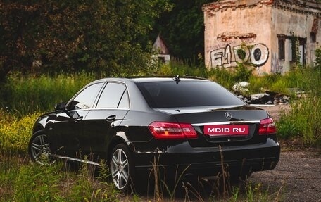 Mercedes-Benz E-Класс, 2012 год, 1 250 000 рублей, 5 фотография