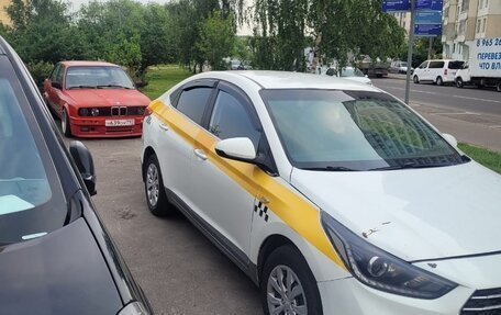 Hyundai Solaris II рестайлинг, 2018 год, 850 000 рублей, 2 фотография