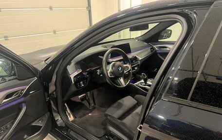 BMW 5 серия, 2018 год, 2 990 000 рублей, 2 фотография
