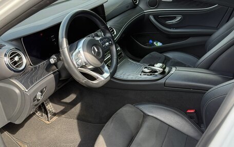 Mercedes-Benz E-Класс, 2019 год, 3 500 000 рублей, 9 фотография