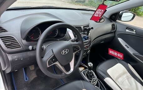 Hyundai Solaris II рестайлинг, 2014 год, 850 000 рублей, 5 фотография