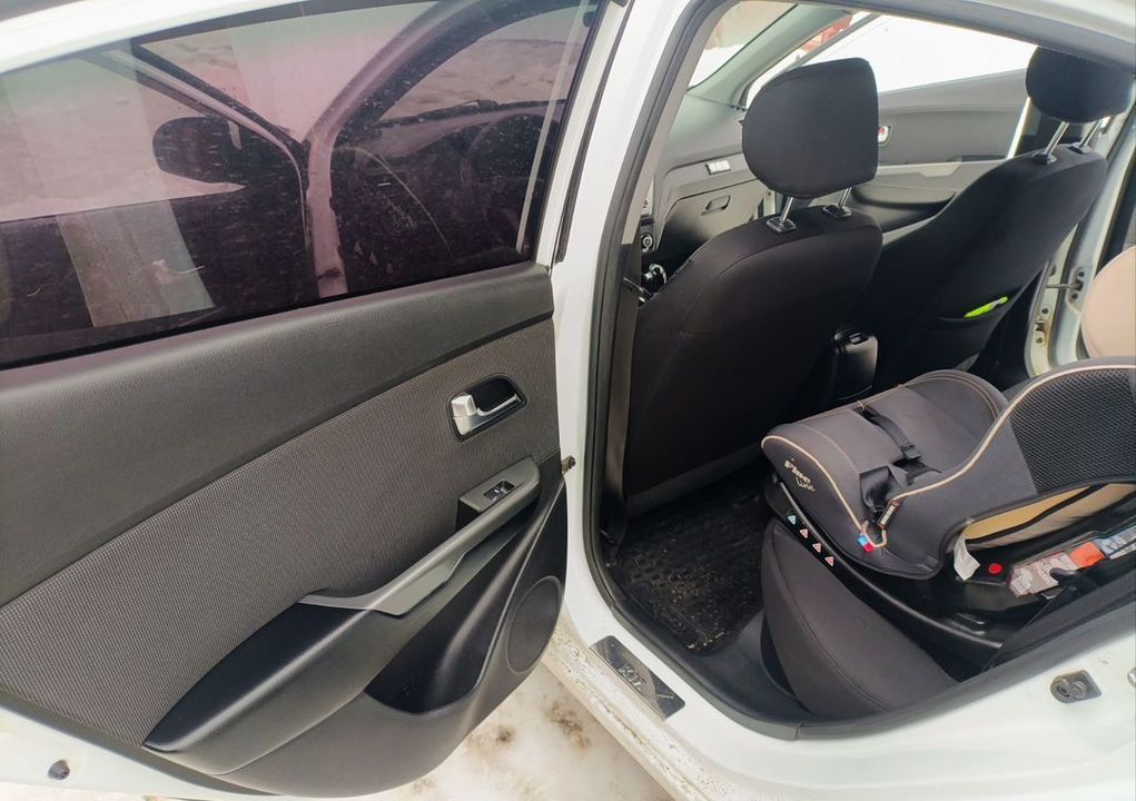 KIA Rio III рестайлинг, 2016 год, 1 149 000 рублей, 13 фотография