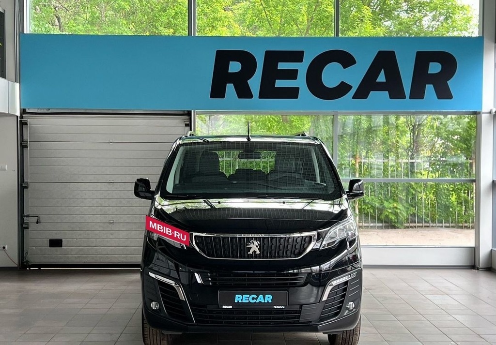 Peugeot Traveller, 2021 год, 4 700 000 рублей, 8 фотография