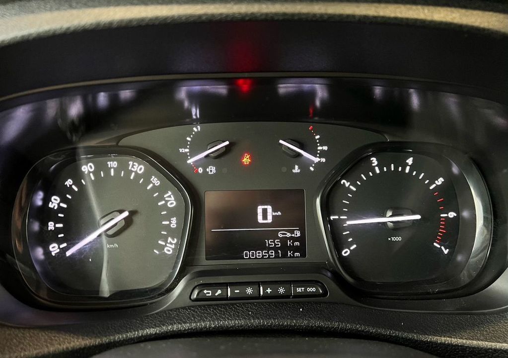 Peugeot Traveller, 2021 год, 4 700 000 рублей, 13 фотография