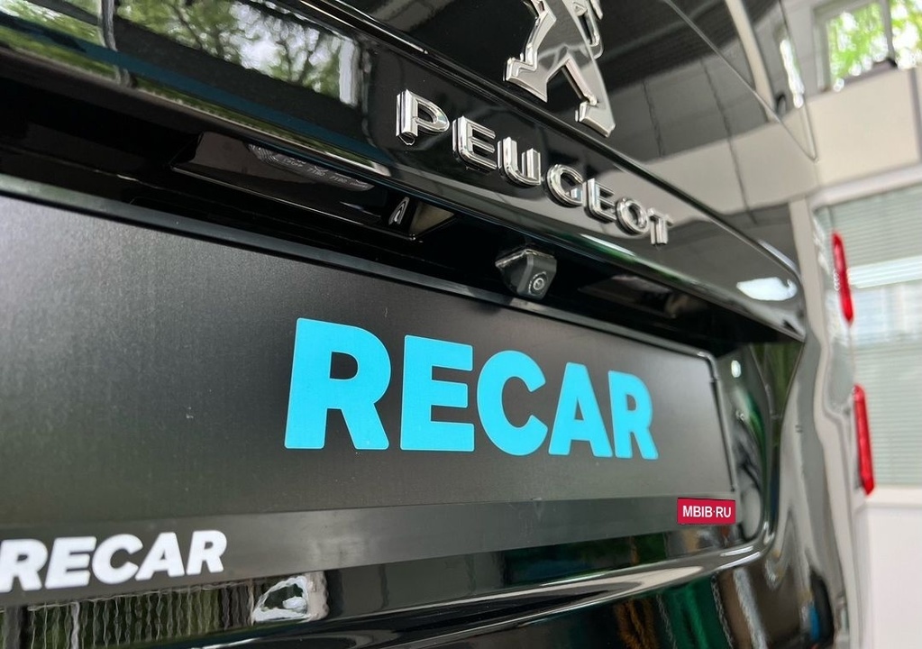 Peugeot Traveller, 2021 год, 4 700 000 рублей, 28 фотография