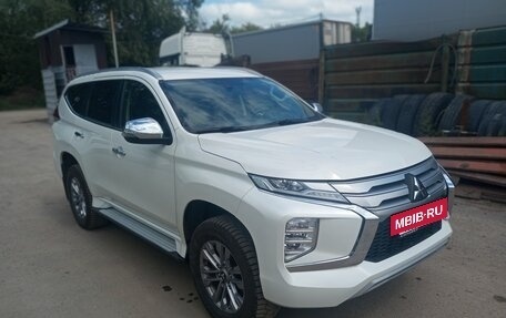 Mitsubishi Pajero Sport III рестайлинг, 2022 год, 3 297 000 рублей, 2 фотография
