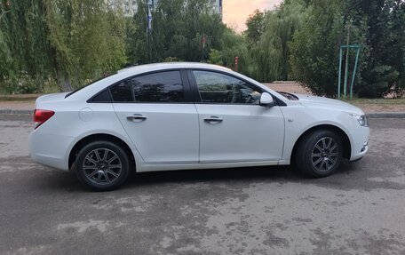 Chevrolet Cruze II, 2012 год, 690 000 рублей, 5 фотография