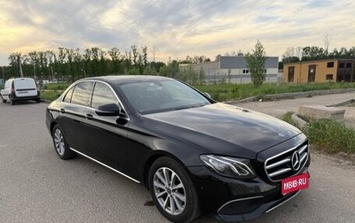 Mercedes-Benz E-Класс, 2018 год, 3 450 000 рублей, 1 фотография