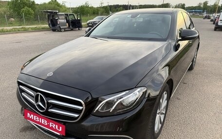 Mercedes-Benz E-Класс, 2018 год, 3 450 000 рублей, 2 фотография