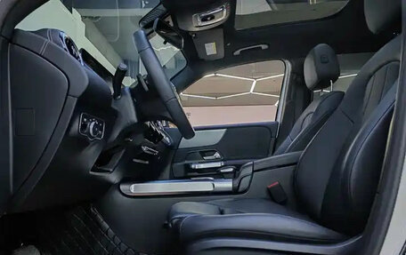 Mercedes-Benz GLB, 2021 год, 2 242 255 рублей, 6 фотография