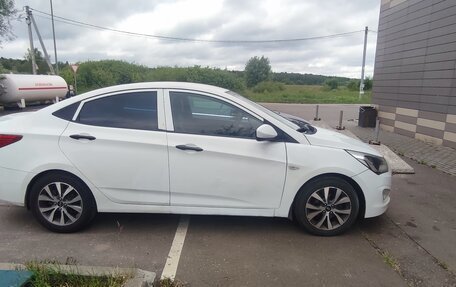 Hyundai Solaris II рестайлинг, 2015 год, 550 000 рублей, 7 фотография