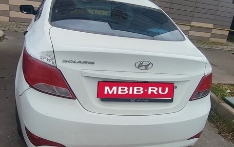 Hyundai Solaris II рестайлинг, 2015 год, 550 000 рублей, 14 фотография