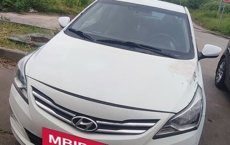 Hyundai Solaris II рестайлинг, 2015 год, 550 000 рублей, 10 фотография